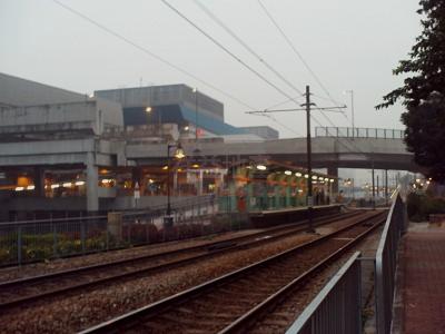 �j�����2��